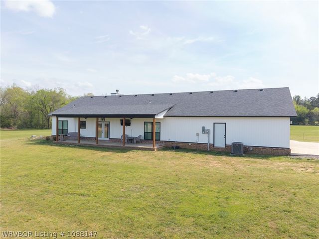3107 E Mckenzie Avenue, Pocola, OK 74902