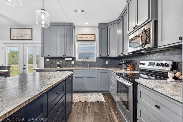 3107 E Mckenzie Avenue, Pocola, OK 74902