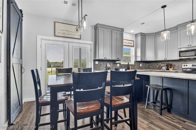 3107 E Mckenzie Avenue, Pocola, OK 74902
