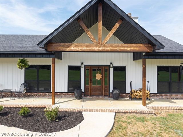 3107 E Mckenzie Avenue, Pocola, OK 74902