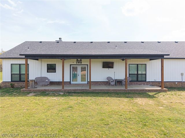 3107 E Mckenzie Avenue, Pocola, OK 74902