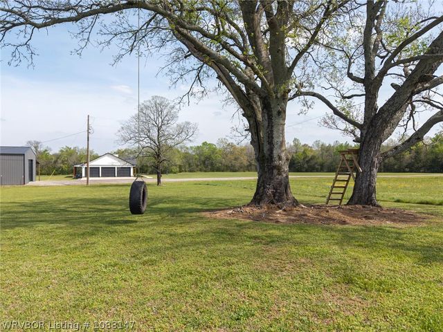 3107 E Mckenzie Avenue, Pocola, OK 74902