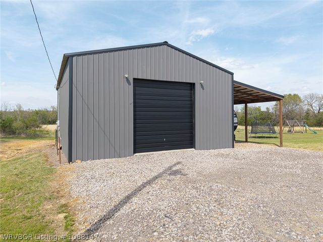 3107 E Mckenzie Avenue, Pocola, OK 74902
