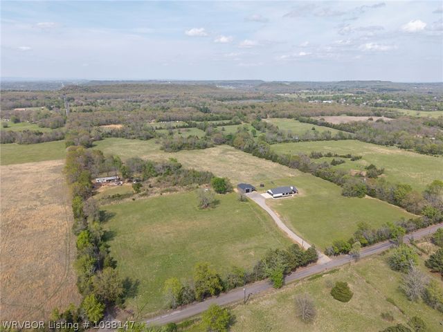 3107 E Mckenzie Avenue, Pocola, OK 74902