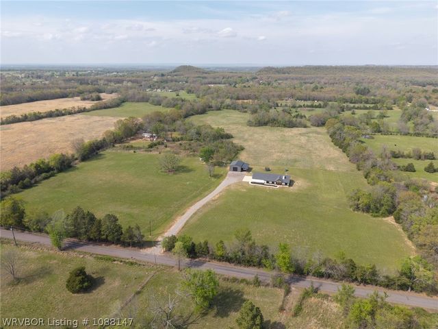 3107 E Mckenzie Avenue, Pocola, OK 74902