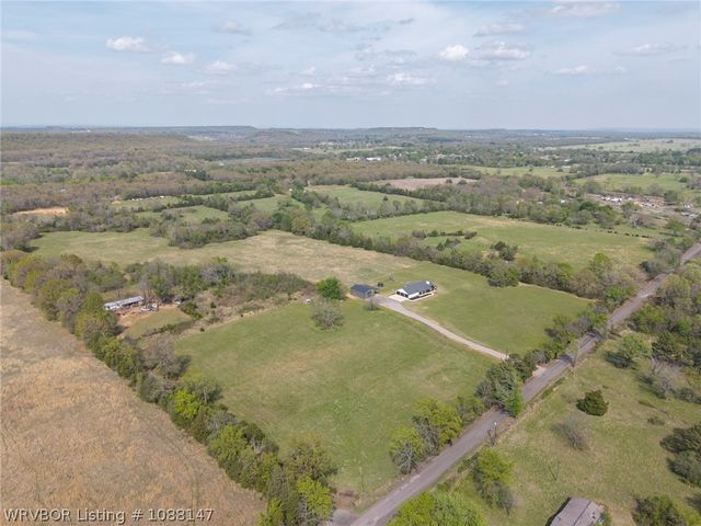 3107 E Mckenzie Avenue, Pocola, OK 74902