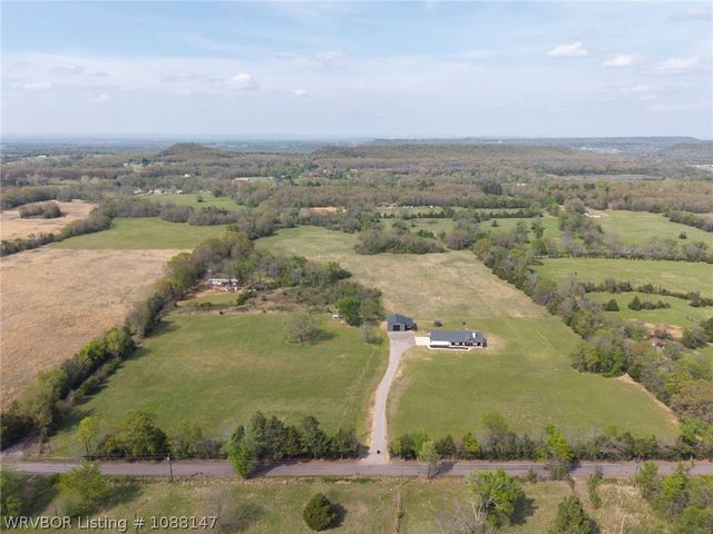 3107 E Mckenzie Avenue, Pocola, OK 74902