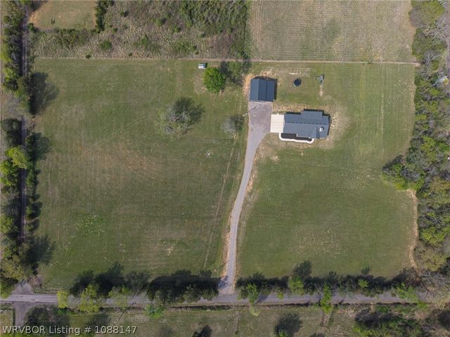 3107 E Mckenzie Avenue, Pocola, OK 74902