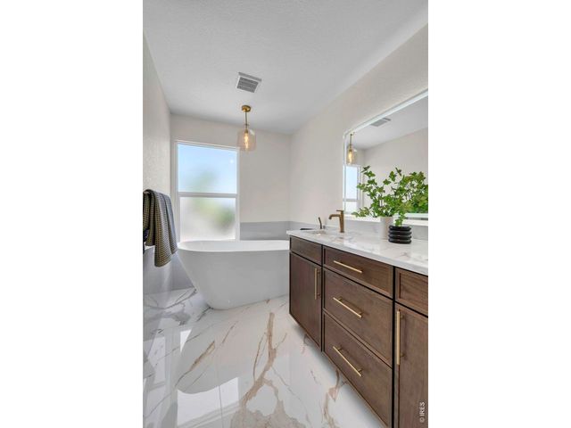 203 Lois Dr, Louisville, CO 80027