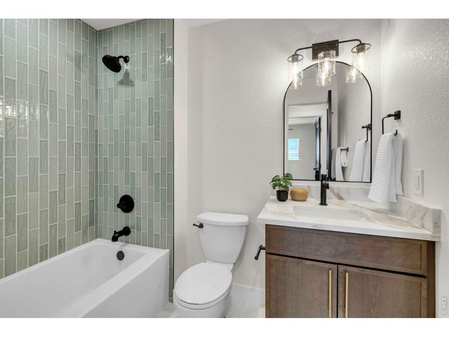 203 Lois Dr, Louisville, CO 80027