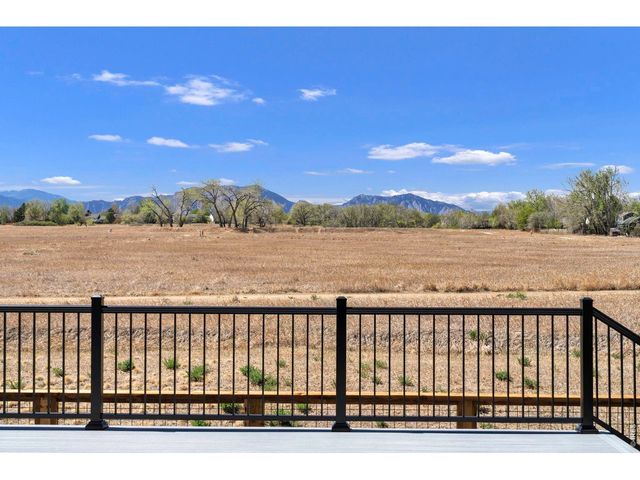 203 Lois Dr, Louisville, CO 80027