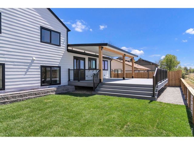 203 Lois Dr, Louisville, CO 80027