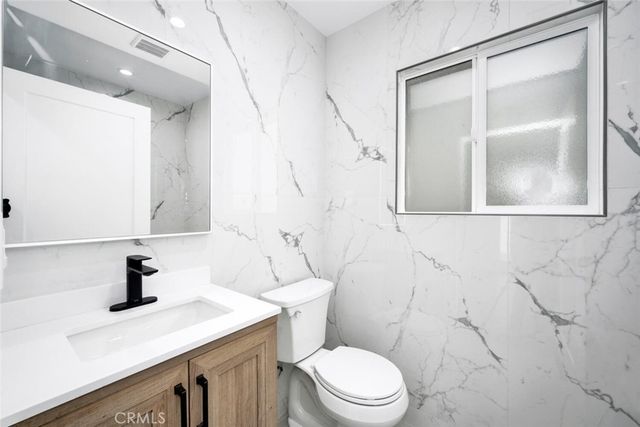 1652 E Rogers Street A, Long Beach, CA 90805