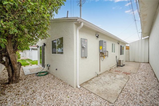 1652 E Rogers Street A, Long Beach, CA 90805