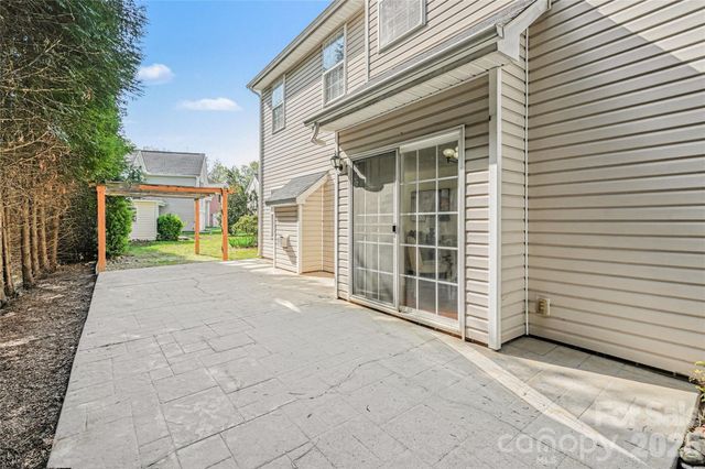 453 Pebble Stone Court NW, Concord, NC 28027