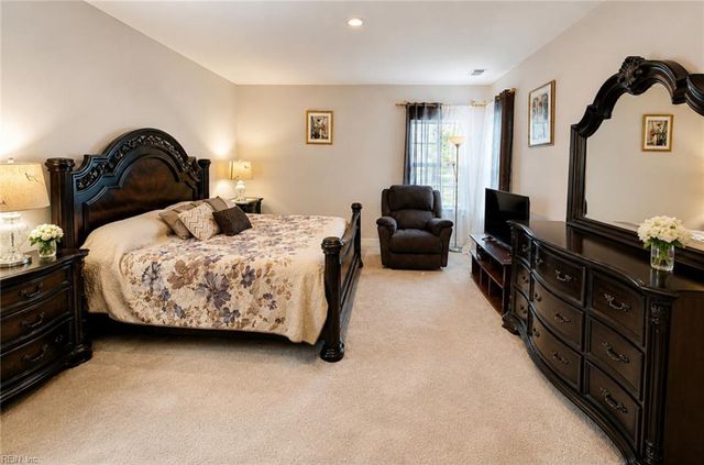 114 Legacy BLVD, Poquoson, VA 23662
