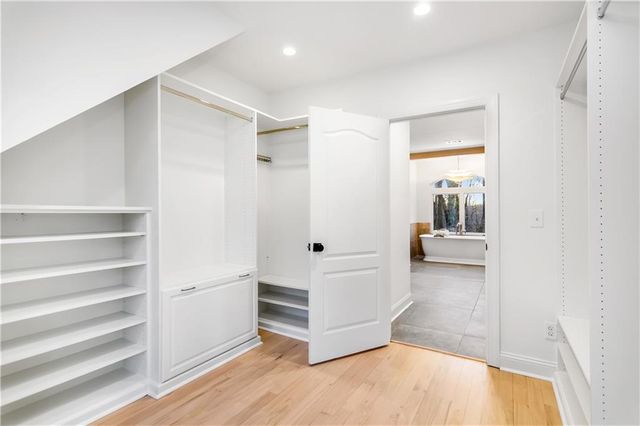 3418 Breton NE Court, Brookhaven, GA 30319