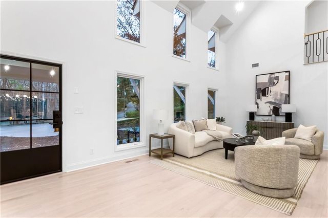 3418 Breton NE Court, Brookhaven, GA 30319