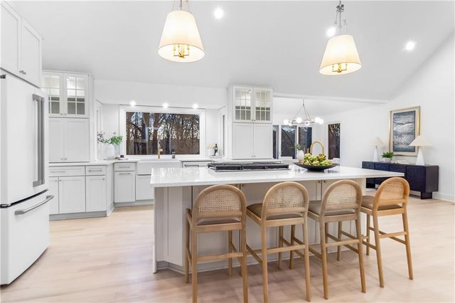 3418 Breton NE Court, Brookhaven, GA 30319