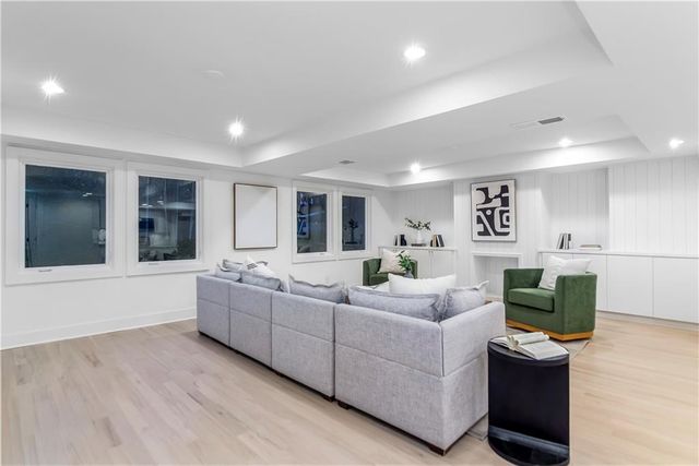 3418 Breton NE Court, Brookhaven, GA 30319