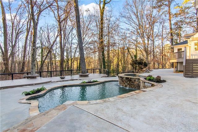 3418 Breton NE Court, Brookhaven, GA 30319