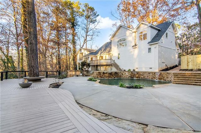 3418 Breton NE Court, Brookhaven, GA 30319