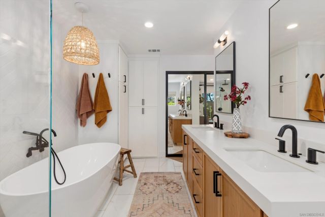 1063 San Julian, San Marcos, CA 92078