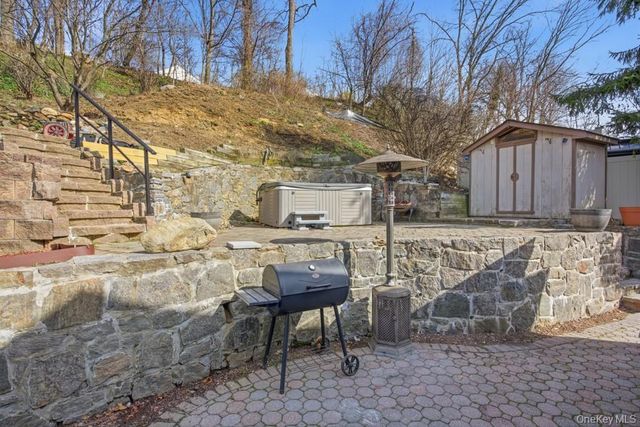 29 Montrose Road, Yonkers, NY 10710