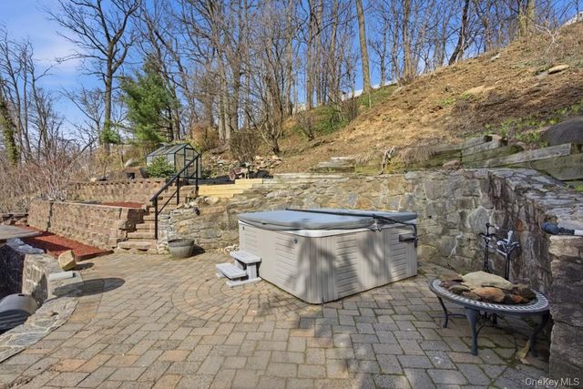 29 Montrose Road, Yonkers, NY 10710