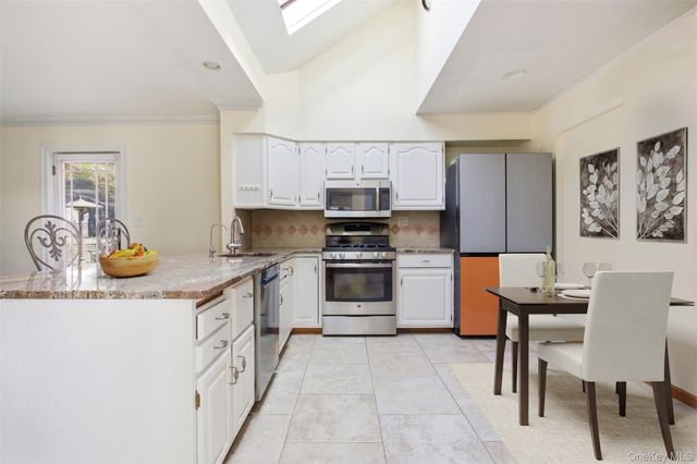 29 Montrose Road, Yonkers, NY 10710