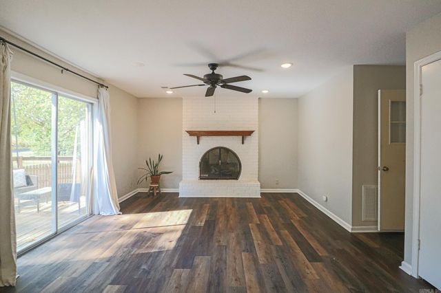 2812 Glenwood Cove, Jonesboro, AR 72401