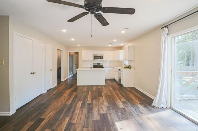 2812 Glenwood Cove, Jonesboro, AR 72401