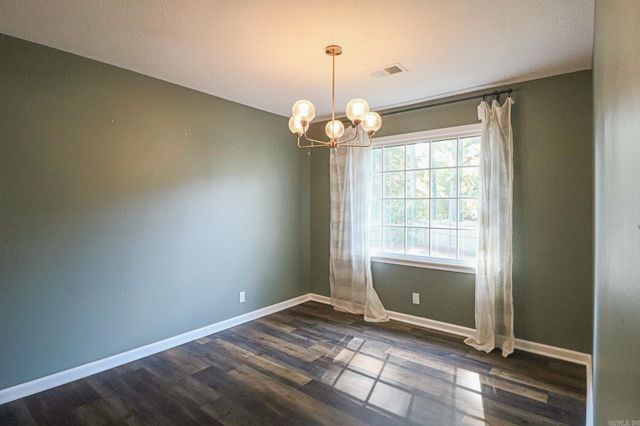 2812 Glenwood Cove, Jonesboro, AR 72401