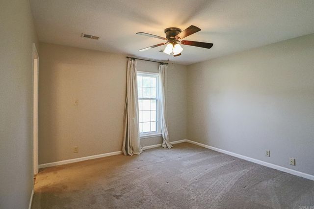 2812 Glenwood Cove, Jonesboro, AR 72401