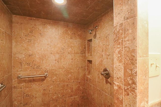 2812 Glenwood Cove, Jonesboro, AR 72401