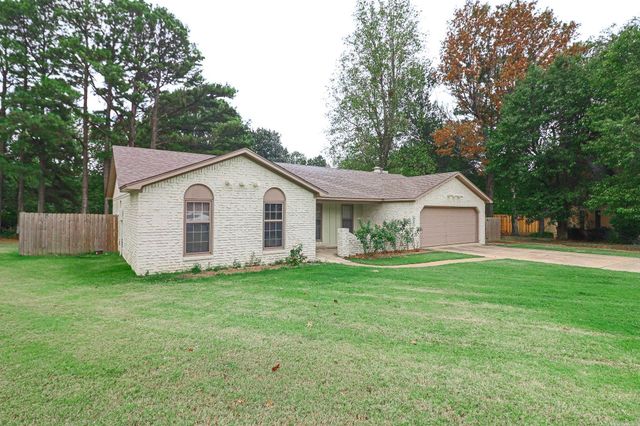 2812 Glenwood Cove, Jonesboro, AR 72401