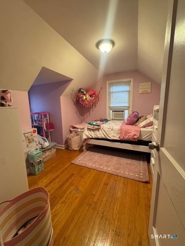 33 Westview Street, Hamden, CT 06514