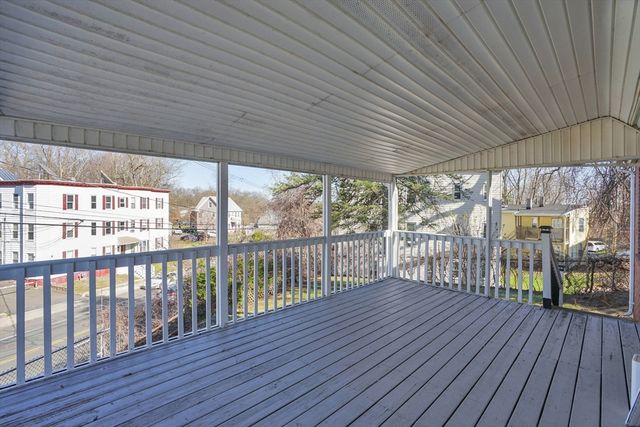 195 Grattan St, Chicopee, MA 01020