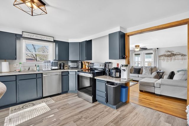 195 Grattan St, Chicopee, MA 01020