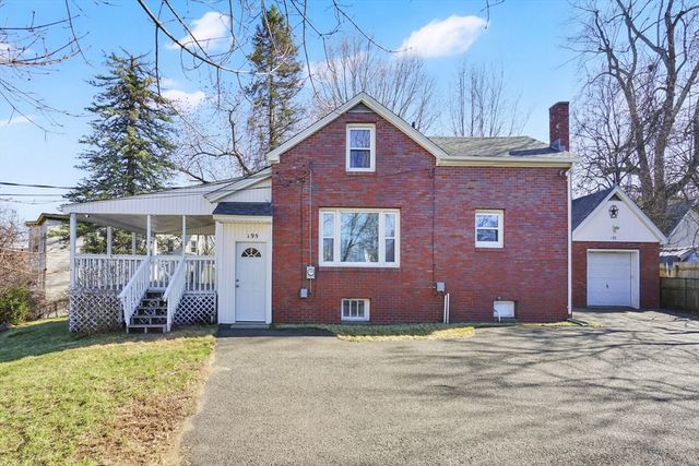 195 Grattan St, Chicopee, MA 01020