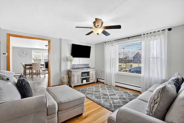 195 Grattan St, Chicopee, MA 01020
