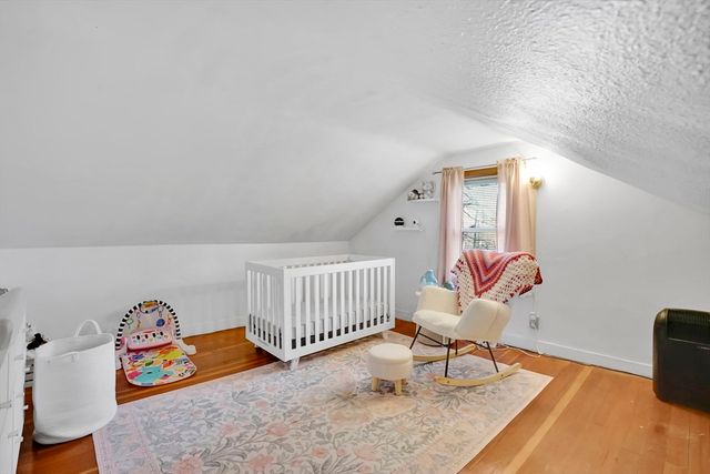 195 Grattan St, Chicopee, MA 01020