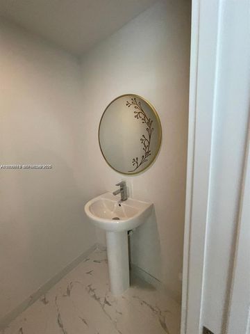 2505 NE 193rd St 4204, Aventura, FL 33180