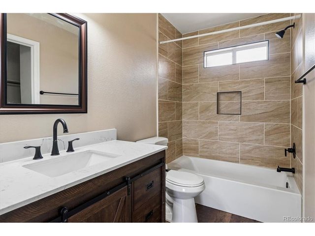 10557 W Maplewood Dr C, Littleton, CO 80127