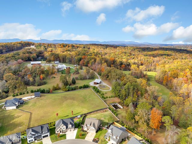 2317 Hickory Crest Lane, Knoxville, TN 37932