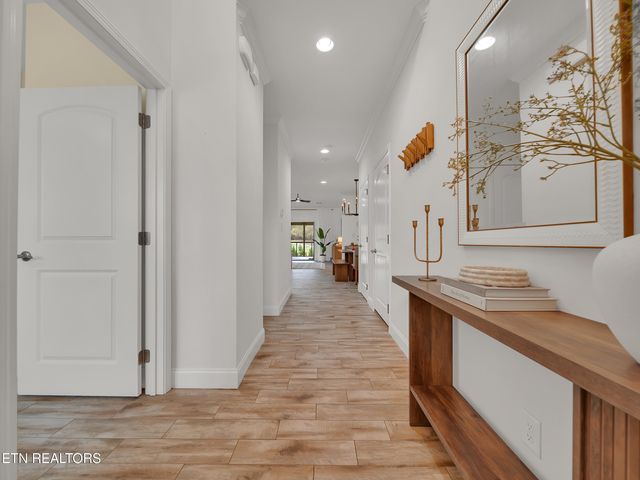 2317 Hickory Crest Lane, Knoxville, TN 37932