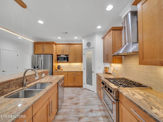 2317 Hickory Crest Lane, Knoxville, TN 37932