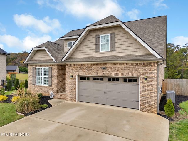 2317 Hickory Crest Lane, Knoxville, TN 37932