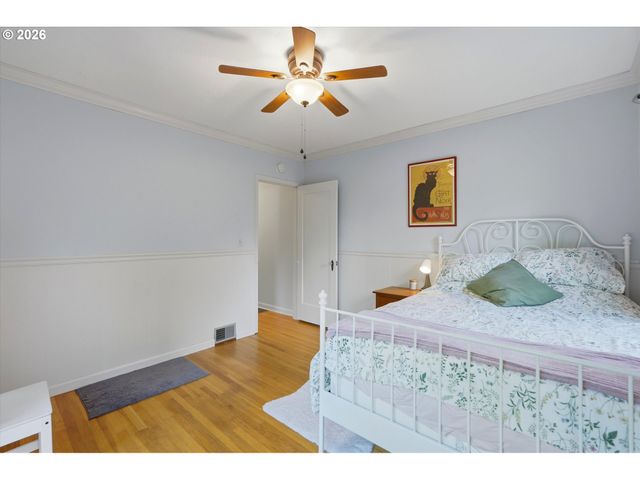 7531 Se REED COLLEGE Pl, Portland, OR 97202