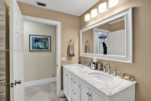 10799 Maple Chase Dr, Boca Raton, FL 33498